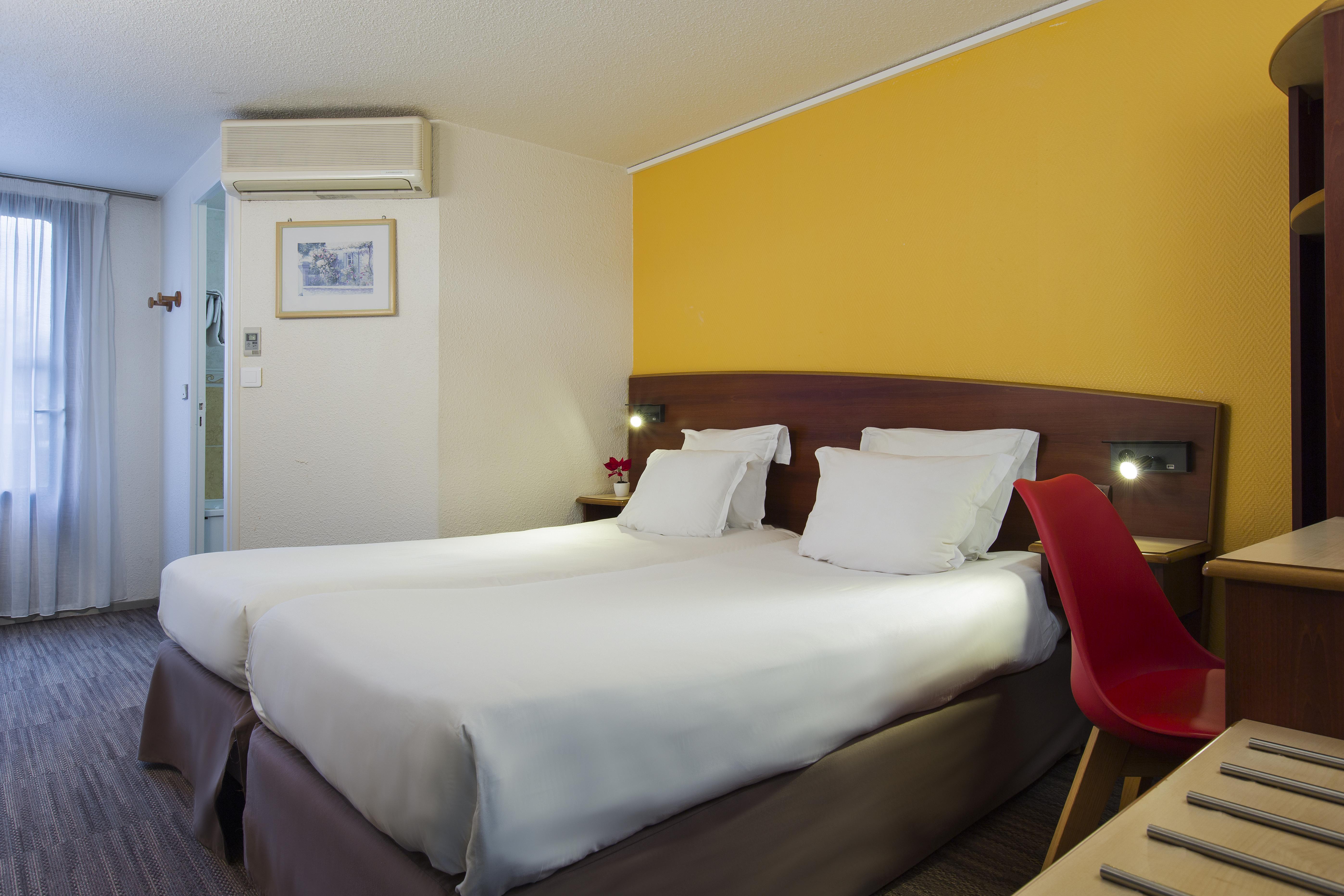 Comfort Hotel Étampes Exteriér fotografie