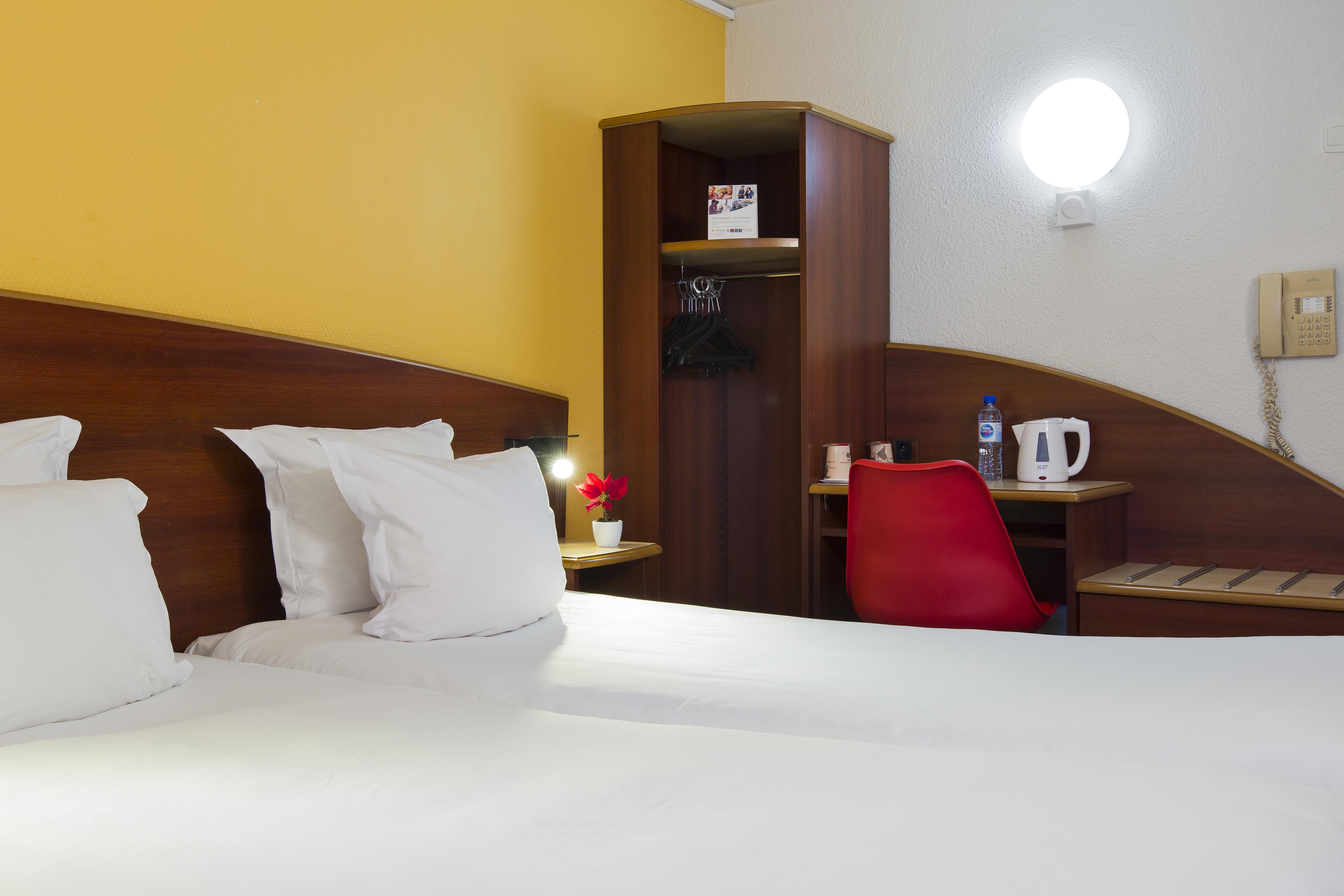 Comfort Hotel Étampes Exteriér fotografie
