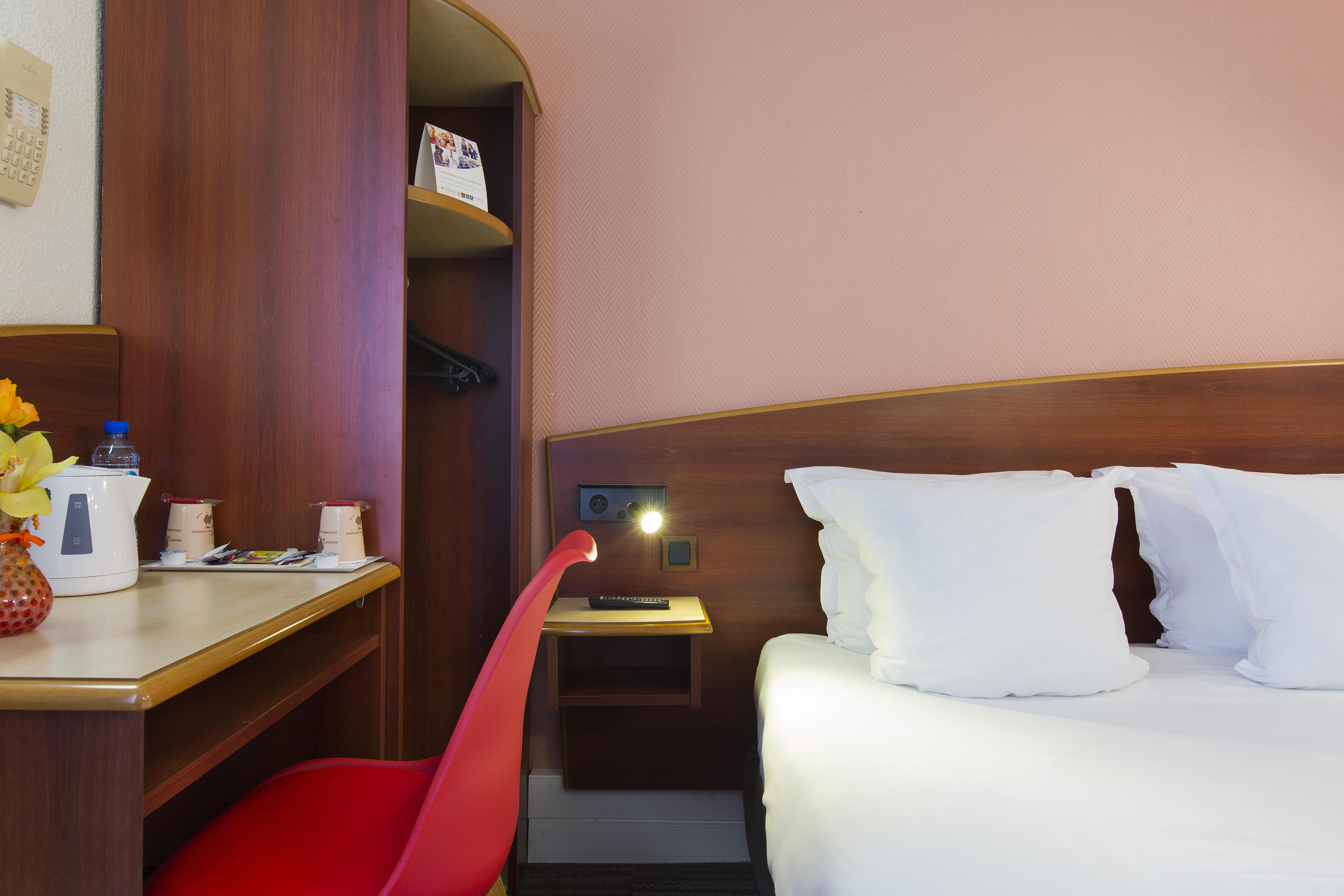 Comfort Hotel Étampes Exteriér fotografie