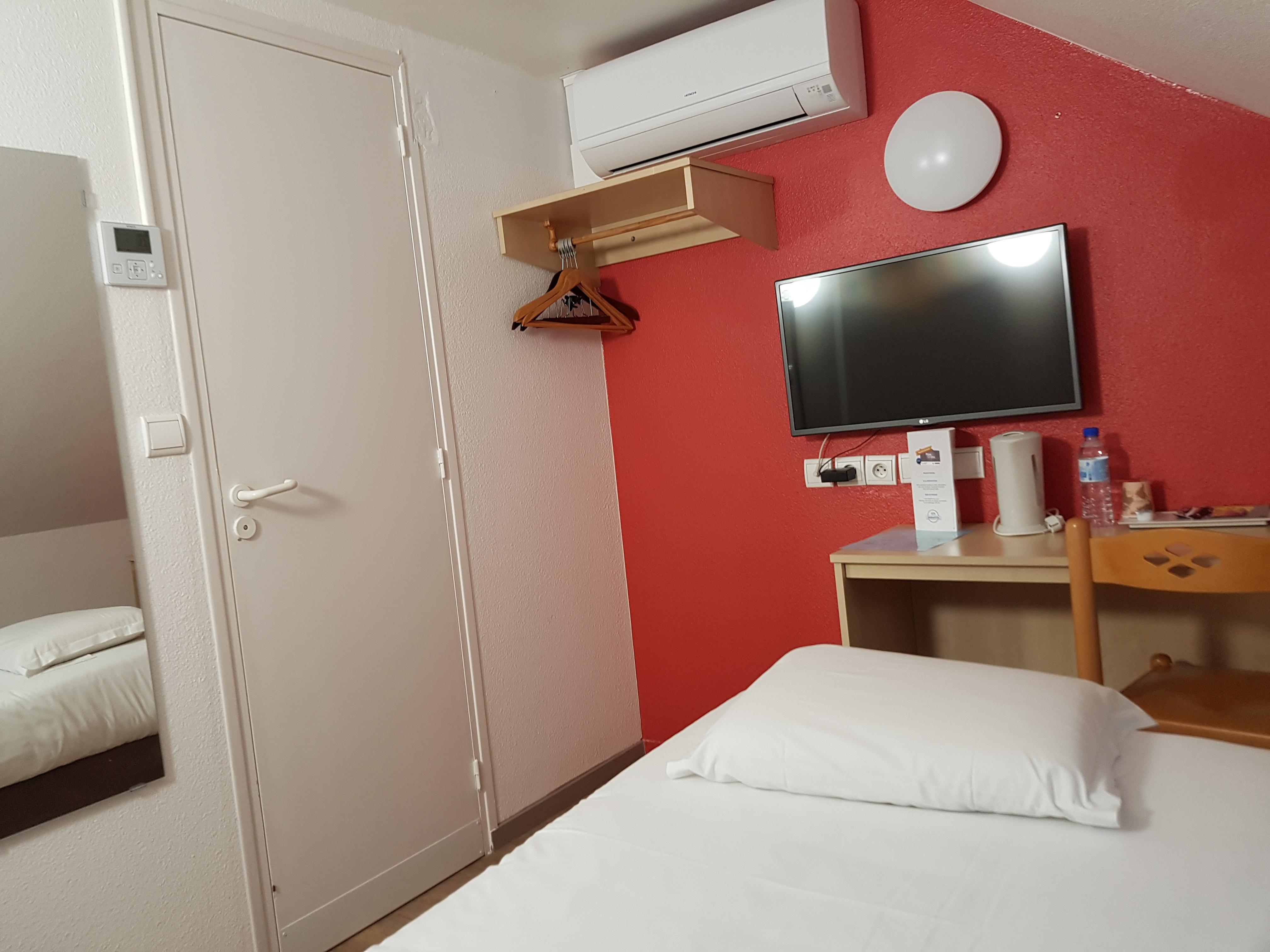 Comfort Hotel Étampes Exteriér fotografie