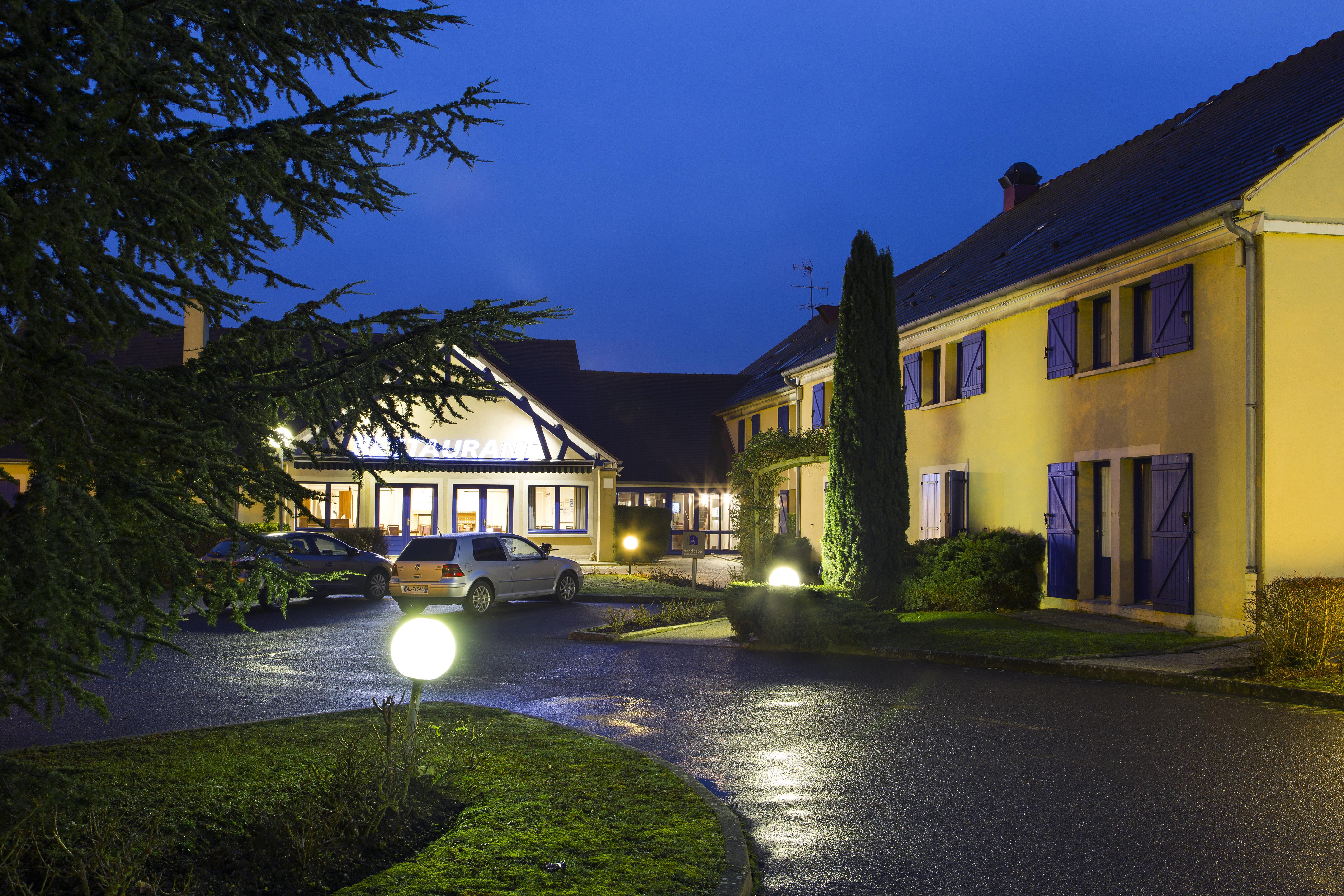 Comfort Hotel Étampes Exteriér fotografie