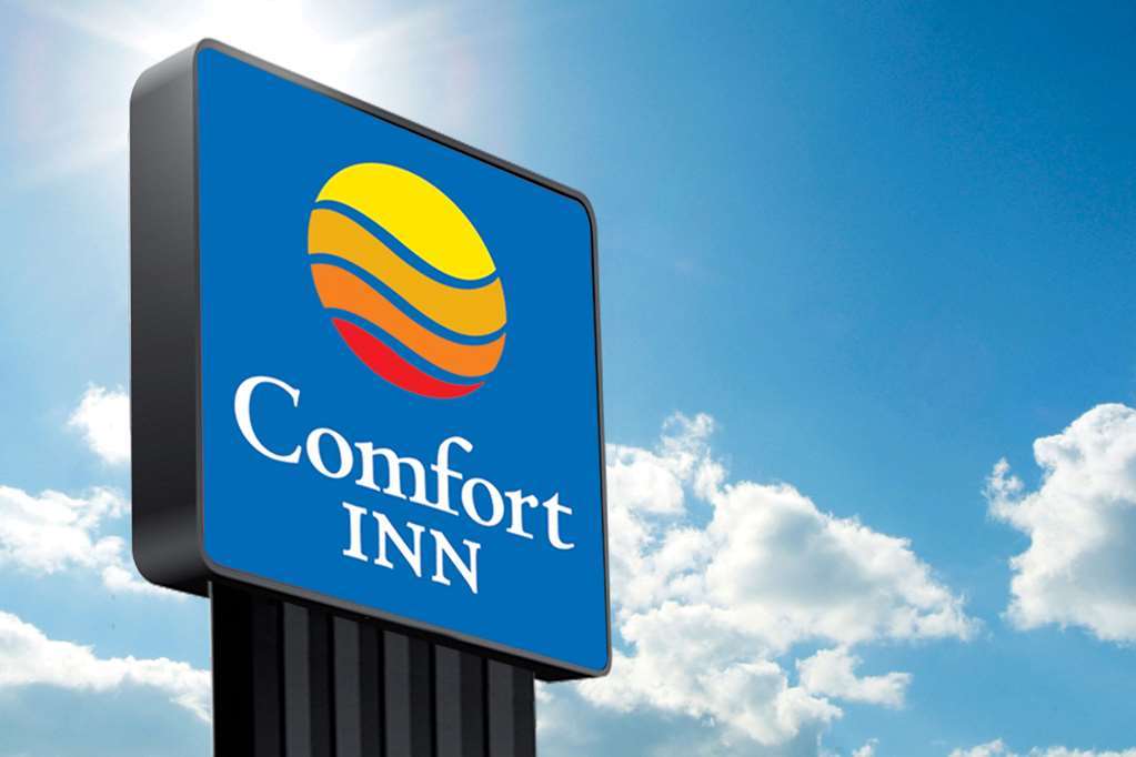 Comfort Hotel Étampes Exteriér fotografie